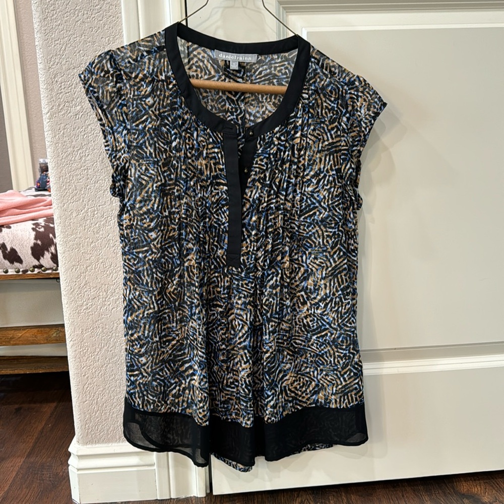 Daniel Rainn Pullover Shear Blouse
